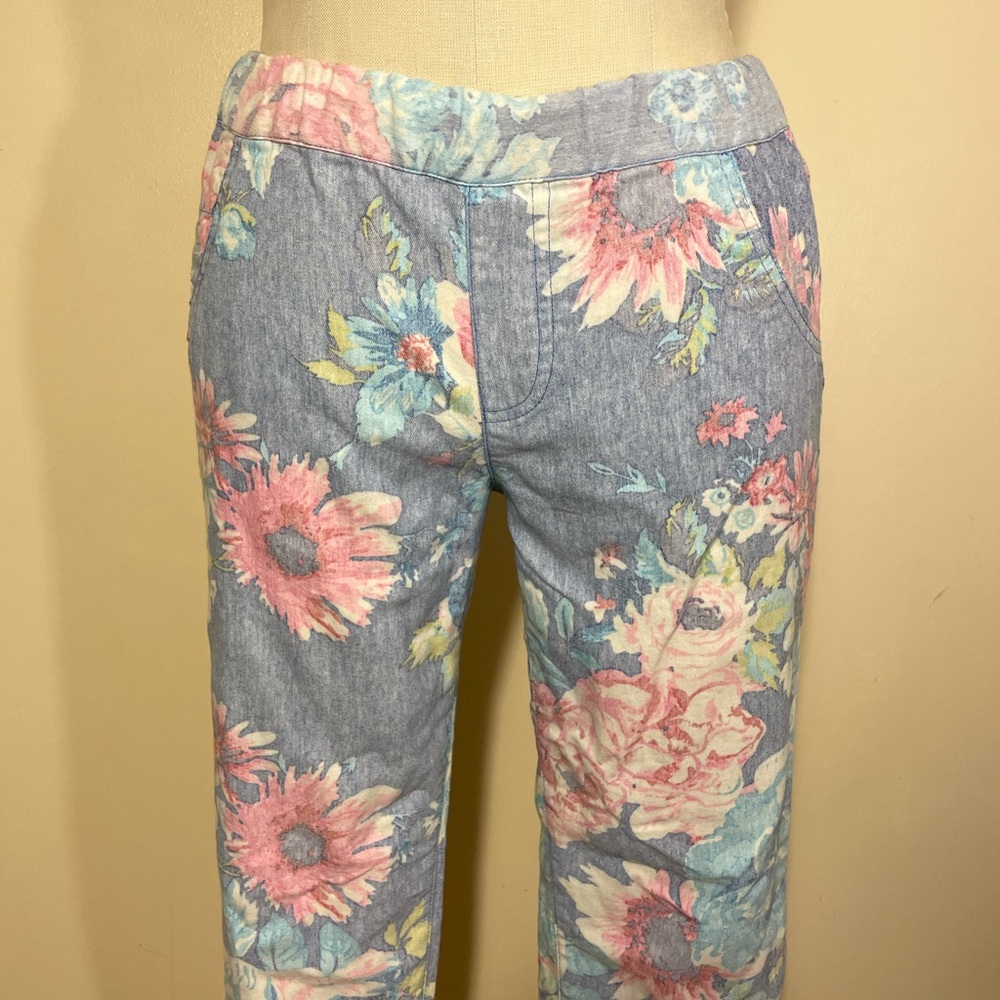Floral lightweight denim pants